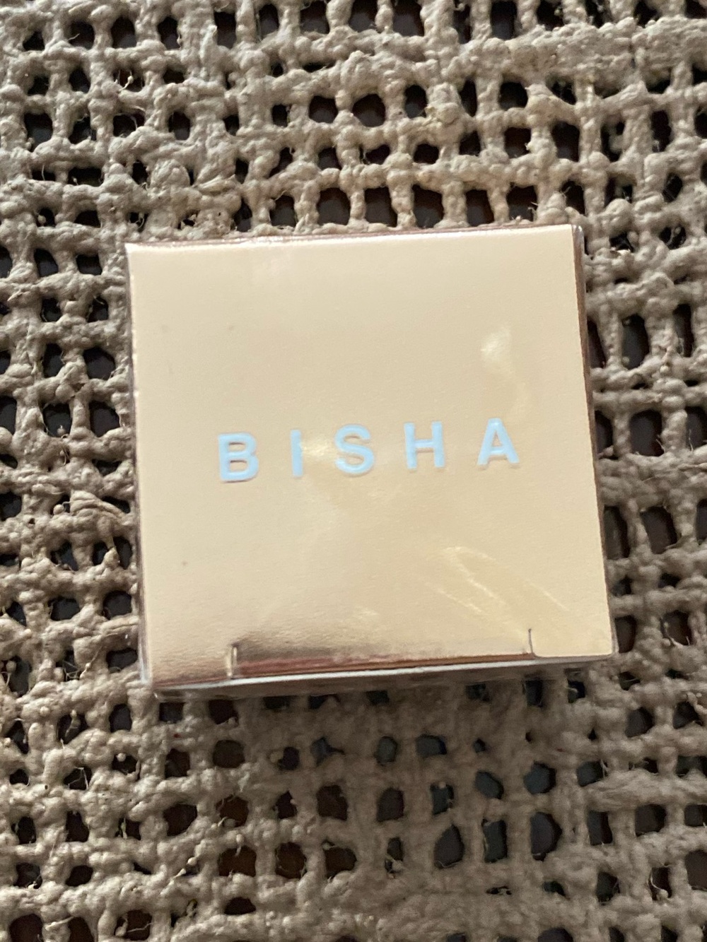 BISHA ESSENTIAL SETTING POWDER IN TRANSLUCENT TOKYO